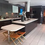 3 Bedrooms 2 Bathrooms River View Appartamento Stryn