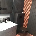 3 Bedrooms 2 Bathrooms River View *