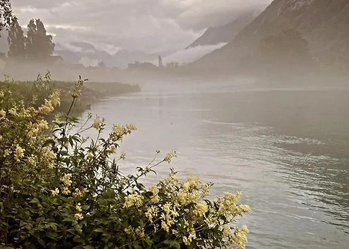 Lejlighed 3 Bedrooms 2 Bathrooms River View Stryn