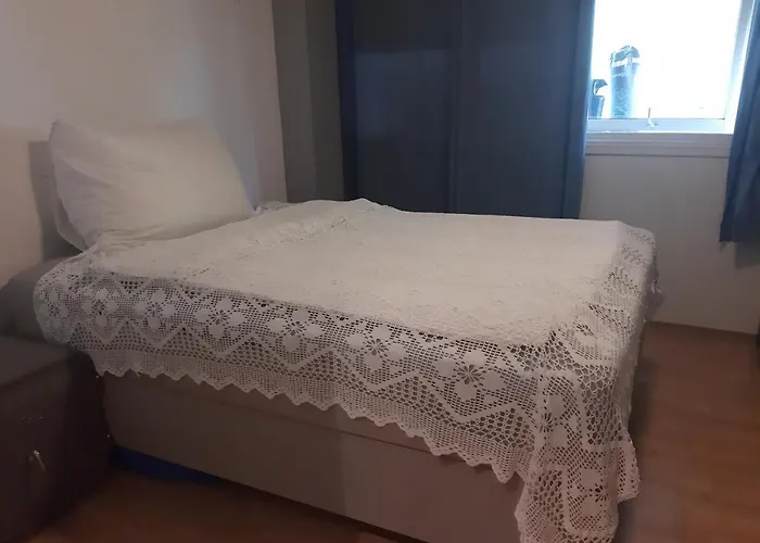 דירה 3 Bedrooms 2 Bathrooms River View סטרין