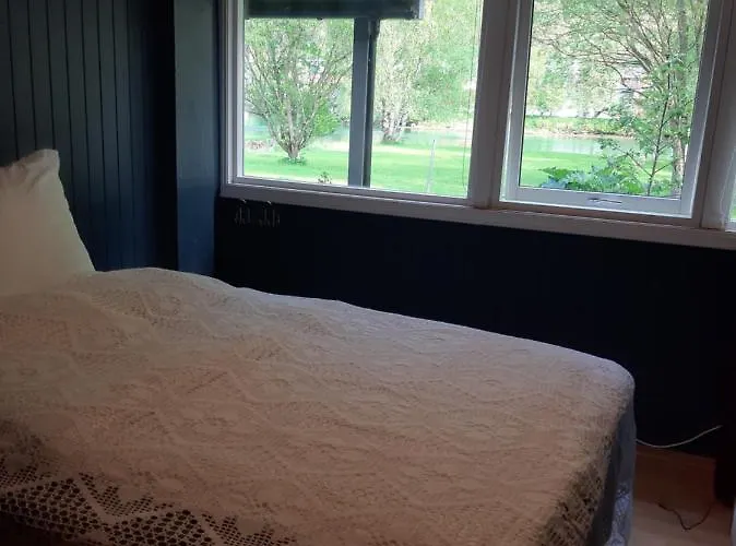 3 Bedrooms 2 Bathrooms River View דירה